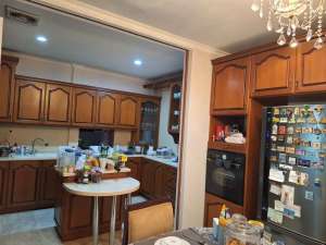 Rumah Simprug Golf Senayan Jakarta Selatan Termurah , tersedia melalui melalui situs Olx