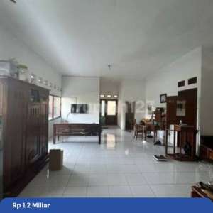 Rumah Strategis Bagus Siap Pakai di Ungaran dengan View Gunung Dibelakang Rumah , tersedia melalui melalui situs Rumah123