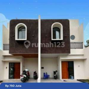 Rumah Strategis Lubang Buaya, Jakarta. Dekat Mall, Lrt, Bandara HalimTmii. Lokasi Strategis Ibukota, Cocok Sebagai Hunian Dan Investasi , tersedia melalui melalui situs Rumah123