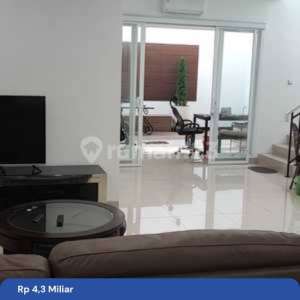 Rumah Sudah Renovasi 2 Lantai di Perumahan Modernland Tangerang , tersedia melalui melalui situs Rumah123