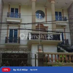 Rumah Sunter 3 Lantai, Semi Furnished, Mewah, Jalan Lebar, Dalam Kompleks , tersedia melalui melalui situs Rumah123