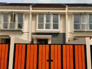 Rumah Tanah Luas Jatiwaringin Bekasi , tersedia melalui melalui situs Olx