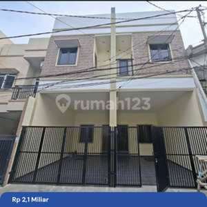 Rumah Tanjung Duren..Jalan Tanjung Duren Dalam..Bagus. Lt.4x13 , tersedia melalui melalui situs Rumah123