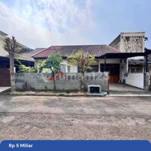 RUMAH TERAWAT SIAP HUNI DALAM KOMPLEK VILLA DELIMA Lingkungan TenangNyaman Harga MenarikLebak Bulus , tersedia melalui melalui situs Rumah123