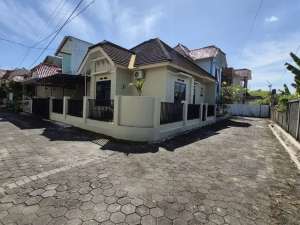 Rumah Tinggal Furnish dalam Perum Citra Alam Sejahtera Ngaglik Sleman , tersedia melalui melalui situs Olx