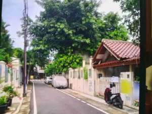 rumah tua cempaka putih timur , tersedia melalui melalui situs Olx