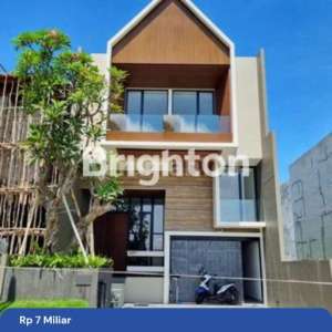 RUMAH VILLA BUKIT REGENCY 1 Ext. PAKUWON INDAH BARU GRES dekat mall, pusat bisnis dan komersial , tersedia melalui melalui situs Rumah123