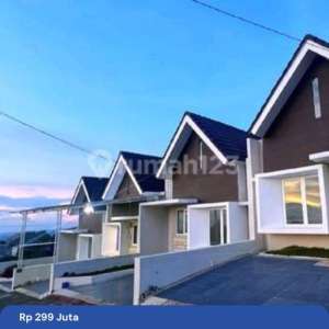 Rumah Villa Malang Batu 360 View Semeru, Arjuno, Panderman , tersedia melalui melalui situs Rumah123