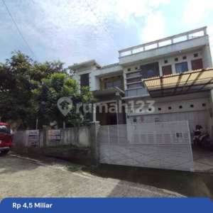 Rumah2 Lantai Mewahdi Cigadung Bandung Utara , tersedia melalui melalui situs Rumah123