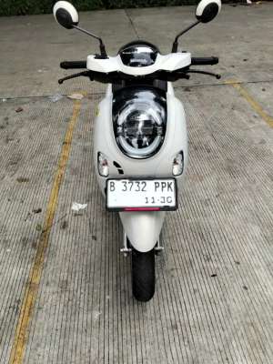 Jual bekas scoopy tahun 2025,lokasi di Pancoran