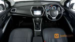 Jual bekas Suzuki Sx4 S-Cross MT 2016 Abu-Abu,lokasi di Kota Jakarta Selatan