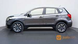 Jual bekas Suzuki Sx4 S-Cross MT 2018 Abu-Abu,lokasi di Kota Malang
