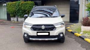 Jual bekas Suzuki XL7 Hybrid 2025 alpha hybrid km 12 ribuan matic,lokasi di Jakarta DKI