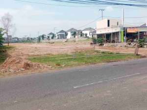 tanah jl raya mangesti gentan udah urug lokasi di Pajang, tersedia melalui melalui situs Olx