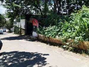 tanah kavling di bawah pasar dalam komplek pasteur bandung lokasi di Sukajadi, tersedia melalui melalui situs Olx