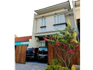 TER MURAH RUMAH RUNGKUT SEMI FURNISH Strategis Dekat TolRaya Merr , tersedia melalui melalui situs Olx