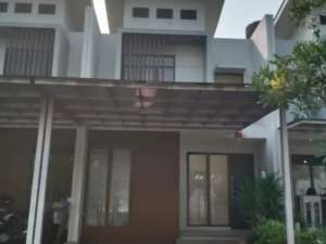Termurah Rumah 2Lantai 6x15 Type 31Kt Cluster Shinano Jgc Cakung , tersedia melalui melalui situs Olx