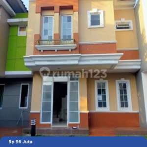 Terumah Rapih Malibu Village Gading Serpong , tersedia melalui melalui situs Rumah123