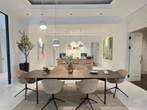 The Residences at The St. Regis JakartaUnit Type Sky Residence 3 BR 1 , tersedia melalui melalui situs Olx