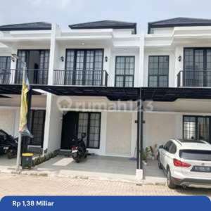 Townhosue Bintaro X Change Pondok Aren Ciputat Tangsel , tersedia melalui melalui situs Rumah123