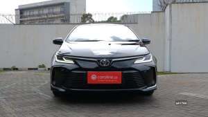 Jual bekas TOYOTA ALTIS V 1.8 AT 2022 HITAM,lokasi di Jawa Barat