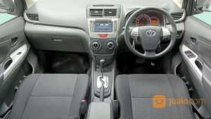 Jual bekas Toyota Avanza 1.5 Veloz AT 2012 Hitam,lokasi di Kota Surabaya