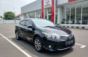 Jual bekas Toyota Corolla Altis 1.8 AT 2014,lokasi di Banten