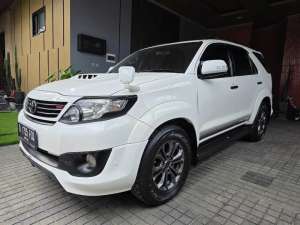 Jual bekas Toyota Fortuner G 2.5 VNT TRD Istimewa,lokasi di 