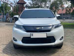 Jual bekas Toyota Harrier 2.0 at 2WD 2014,lokasi di Jakarta DKI