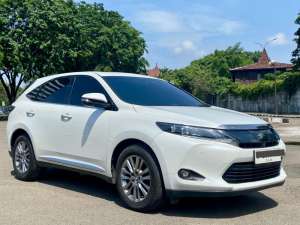 Jual bekas Toyota Harrier 2.4 2010 Putih,lokasi di Jawa Barat