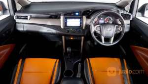 Jual bekas Toyota Innova 2.4 G AT 2017 Hitam,lokasi di Kota Denpasar