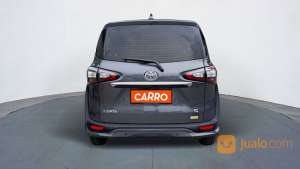Jual bekas Toyota Sienta Q AT 2016 Abu-abu,lokasi di Kota Surabaya