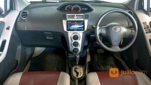 Jual bekas Toyota Yaris J AT 2013 Putih,lokasi di Kota Semarang