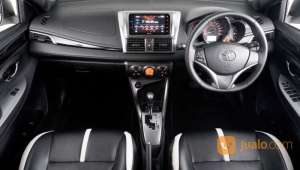 Jual bekas Toyota Yaris S TRD Heykers AT 2017 Putih,lokasi di Kota Bekasi