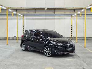 Jual bekas Toyota Yaris TRD CVT 3 AB 2018 Hitam,lokasi di DKI Jakarta
