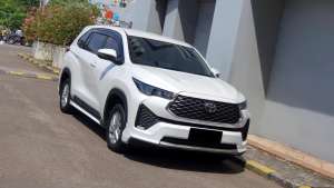 Jual bekas Toyota Zenix 2.0 G Bensin Upgrade Modelista - 2023,lokasi di Banten