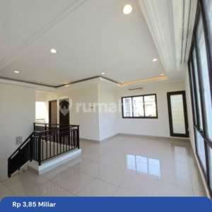 Turun HargaJual Cepat Rumah Btari 12 Premium.. Kamar 41 di Summarecon Bandung , tersedia melalui melalui situs Rumah123
