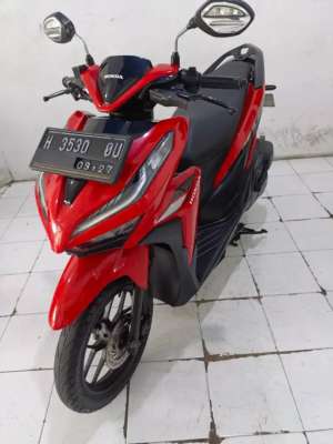 Jual bekas vario 125 merah 2022,lokasi di Candisari
