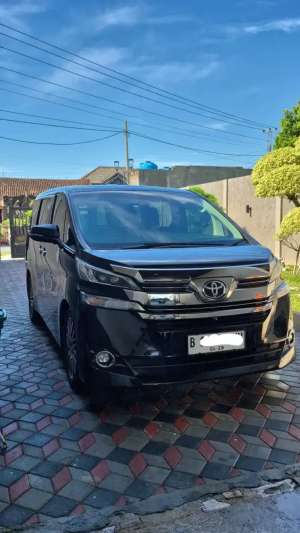 Jual bekas Vellfire antik istimewa like new,lokasi di 