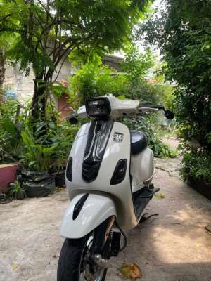Jual bekas Vespa S 150 3v 2014,lokasi di Kramat Jati