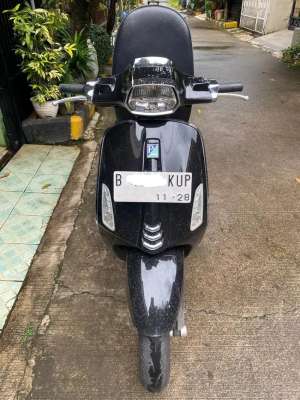 Jual bekas vespa sprint iget 2021,lokasi di Bantar Gebang