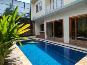 Villa di Canggu Bali Dekat ke Finns dan Atlas Beach Club , tersedia melalui melalui situs Olx