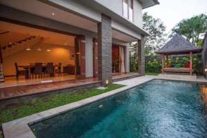 Villa di Seminyak Bali dekat Sunset Road , tersedia melalui melalui situs Olx