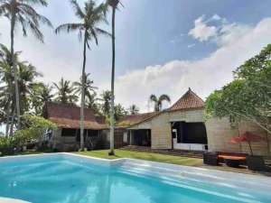 Villa Klasik Mewah Tepi Pantai Tabanan Bali , tersedia melalui melalui situs Olx