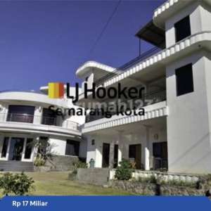 Villa mewah di Bandungan , tersedia melalui melalui situs Rumah123