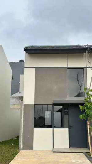 XYZ Charm Boulevard Type Z3 - Park Serpong, Siap Huni lokasi di XYZ CHARM BOULEVARD NO.177 PARK SERPONG, tersedia melalui melalui situs Olx