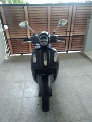 Jual bekas Yamaha Fazzio Lux 2023 Hitam Doff,lokasi di Depok