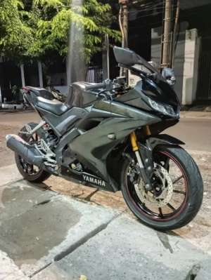Jual bekas Yamaha R15 V3 Th 2019 Original Km Low Murmer,lokasi di Kebon Jeruk