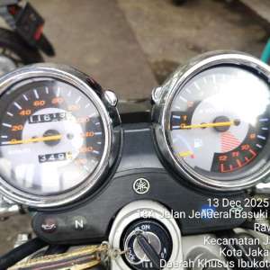Jual bekas Yamaha RX KING th 2004 km 11rb ban tebus full ori dengan tampilan analog dan digital yang jelas,lokasi di Jakarta Timur
