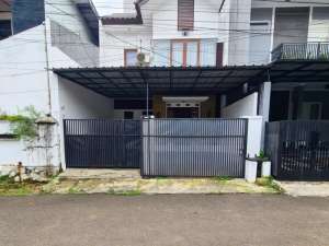 30 meter aja ke Pejaten Raya. Rumah Dijual pejaten. NEGO sd DEAL , tersedia melalui melalui situs Olx